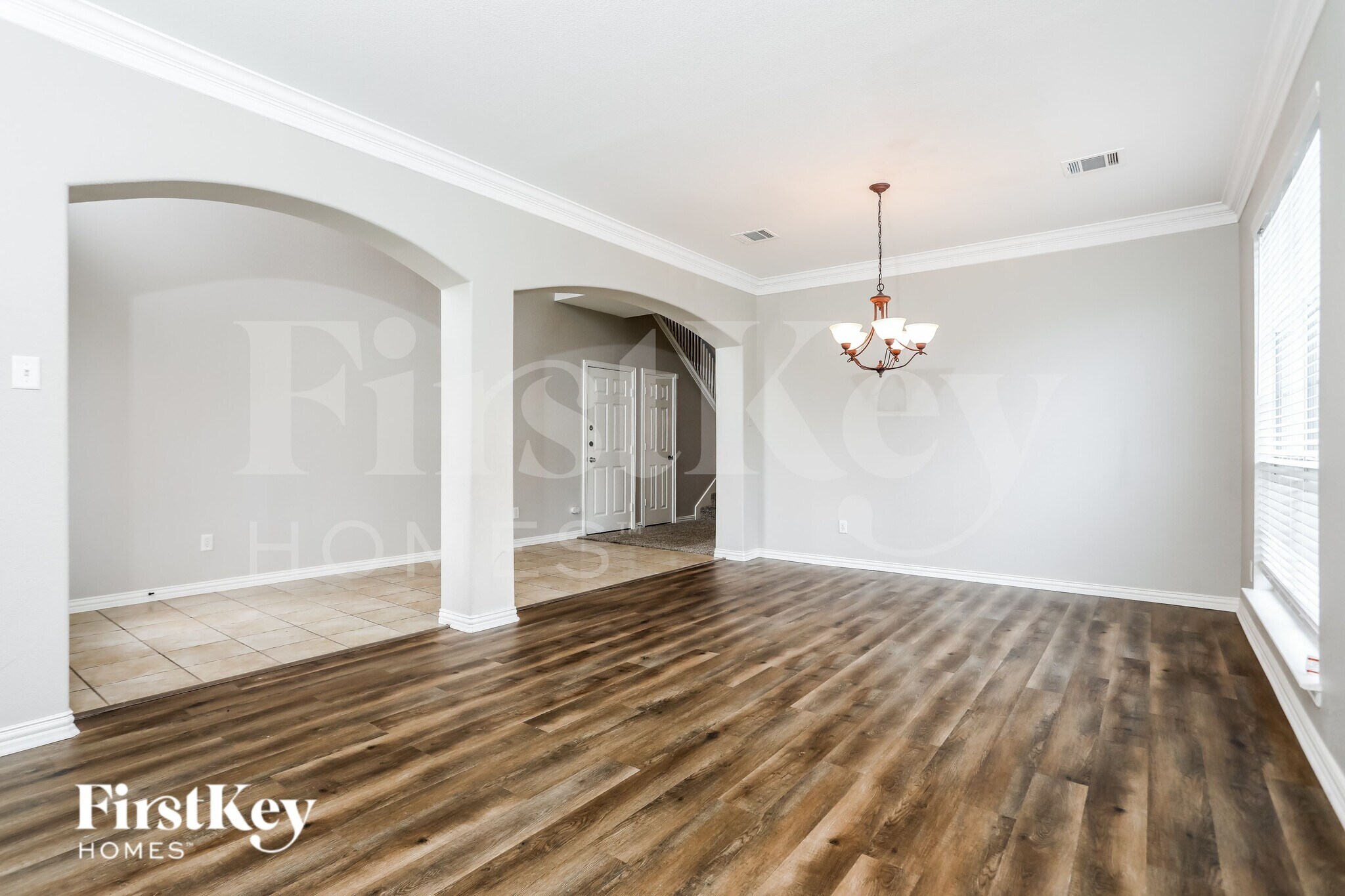 Building Photo - 1209 Wentwood Dr
