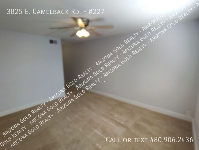 Building Photo - 3825 E Camelback Rd