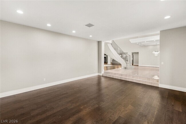 Building Photo - 13 Dovetail Cir