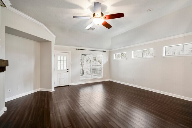 Building Photo - 5802 Sawyer Bend Ln