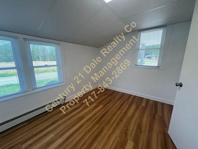 Building Photo - 7322 Lincoln Hwy