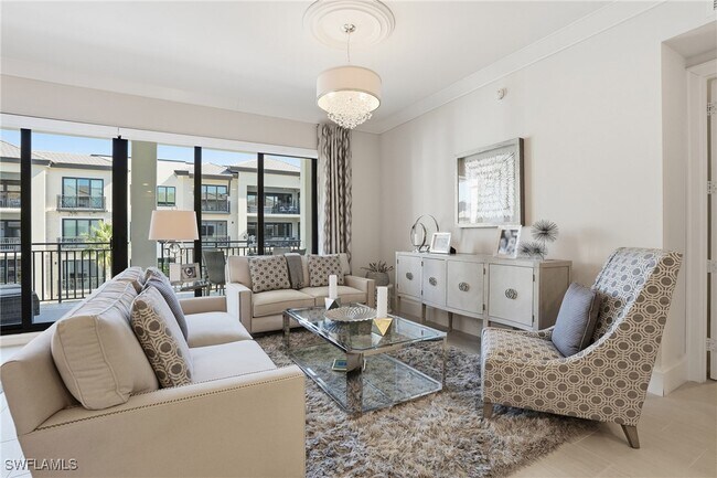 Building Photo - 1030 3rd Ave S