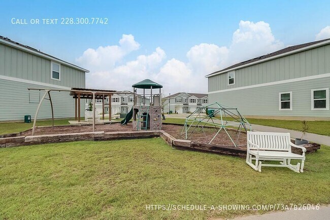 Building Photo - 12281 Sinclair Dr