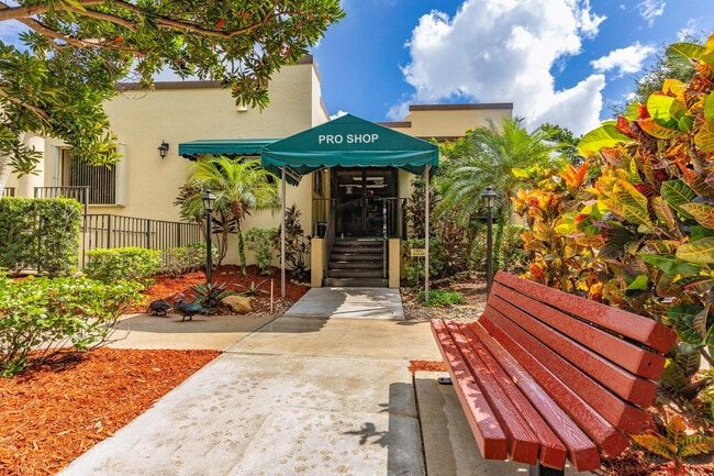 Building Photo - 9470 Poinciana Pl