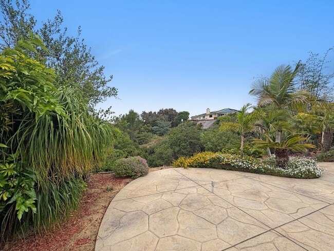 Building Photo - Beautiful 4BD/2BA House in Bay Ho W/ A/C, ...
