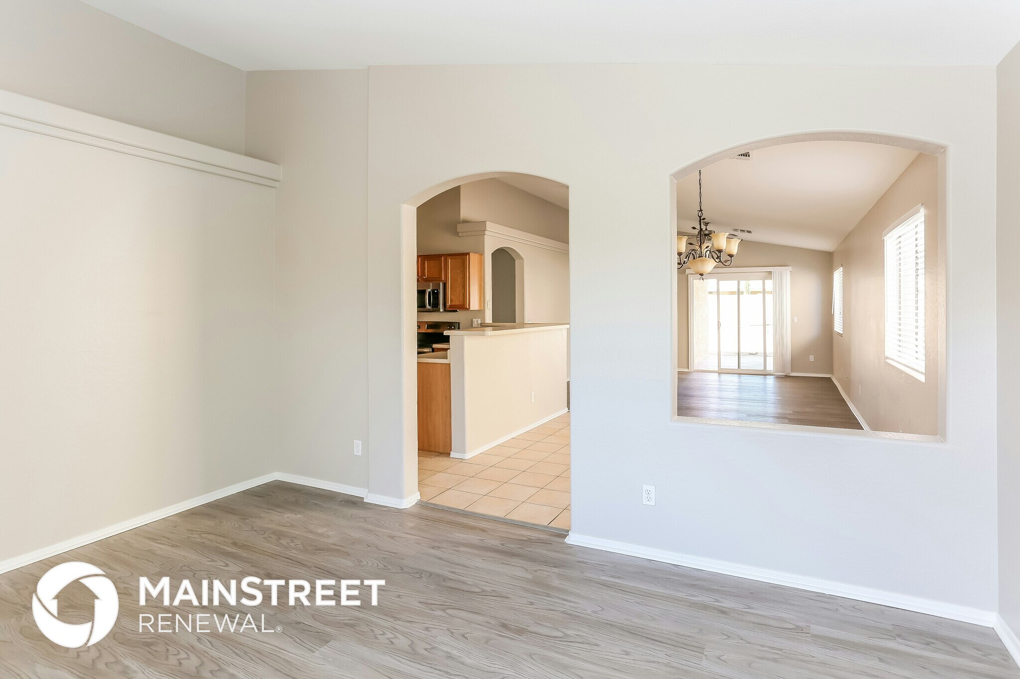 Building Photo - 9016 W Pinchot Ave