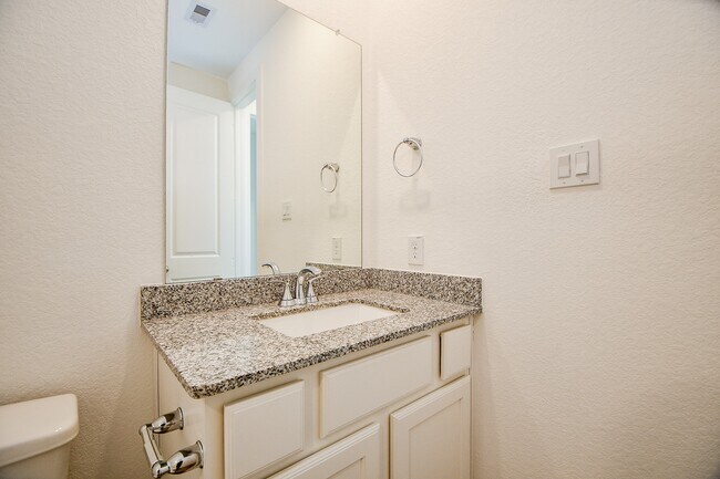 Building Photo - 943 Malibu Shr Ln