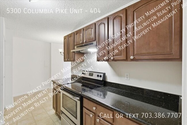 Building Photo - 5300 Columbia Pike