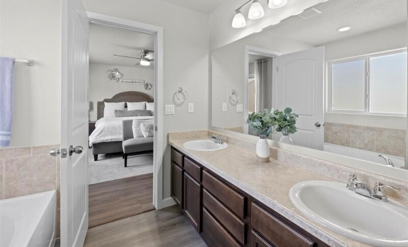Building Photo - 4032 Silver Star Grove