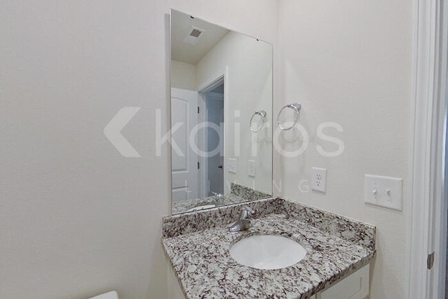 Building Photo - 1626 Hidden Gdn Ln