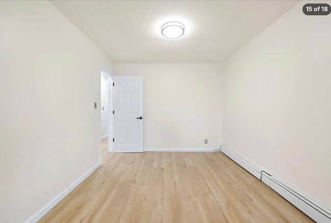 Building Photo - 120 Beach St