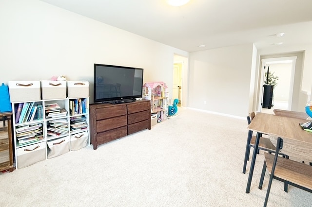 Building Photo - 2405 NE Waterlily Wy