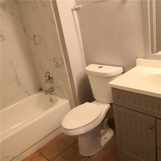 Building Photo - 6750 Del Rey Ave