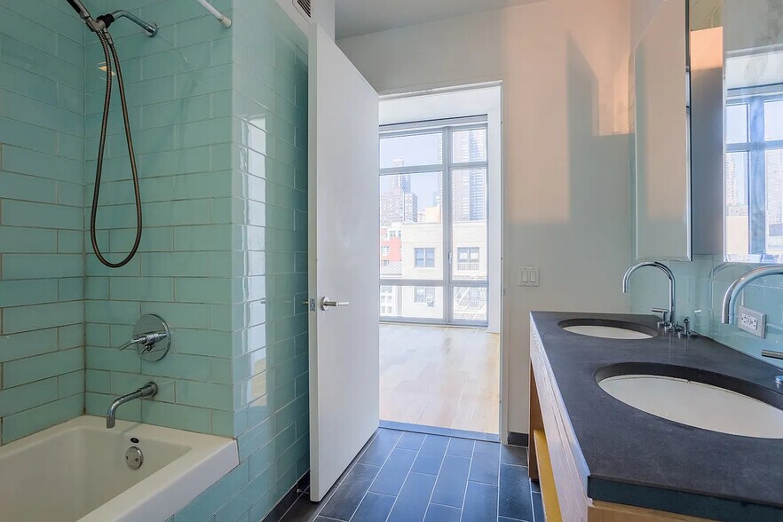 Building Photo - 310 W 52nd St
