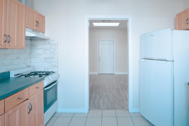 Building Photo - 4000 Bergenline Ave