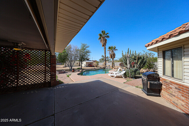 Building Photo - 8531 W Pinnacle Peak Rd
