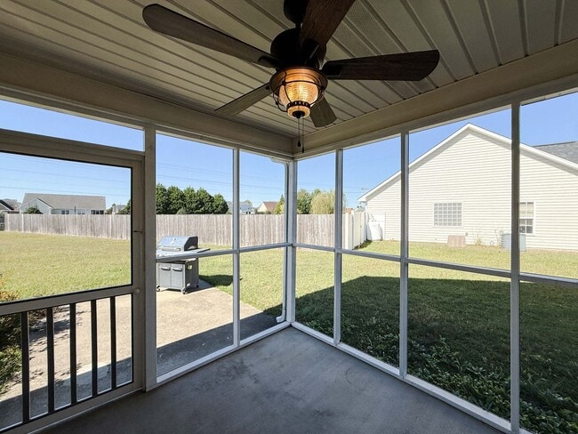 Building Photo - 1904 Yellowbrick Rd