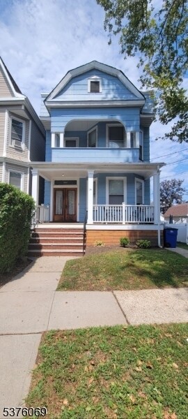 Building Photo - 34 Olive St