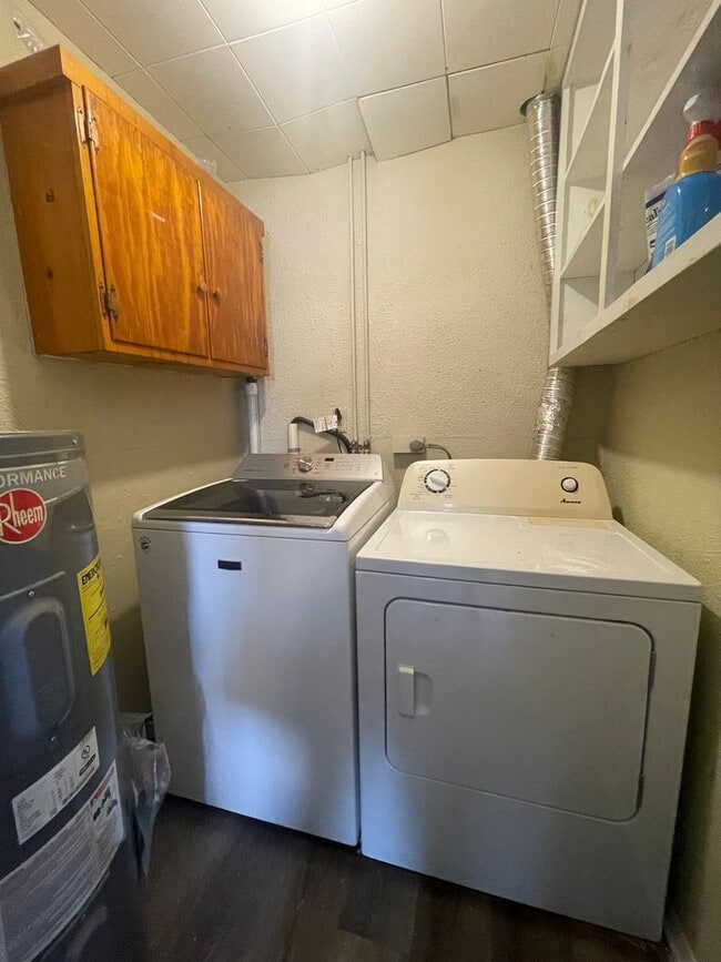 Building Photo - Move-In Ready 3-Bed, 1-Bath Home in Pittsfield