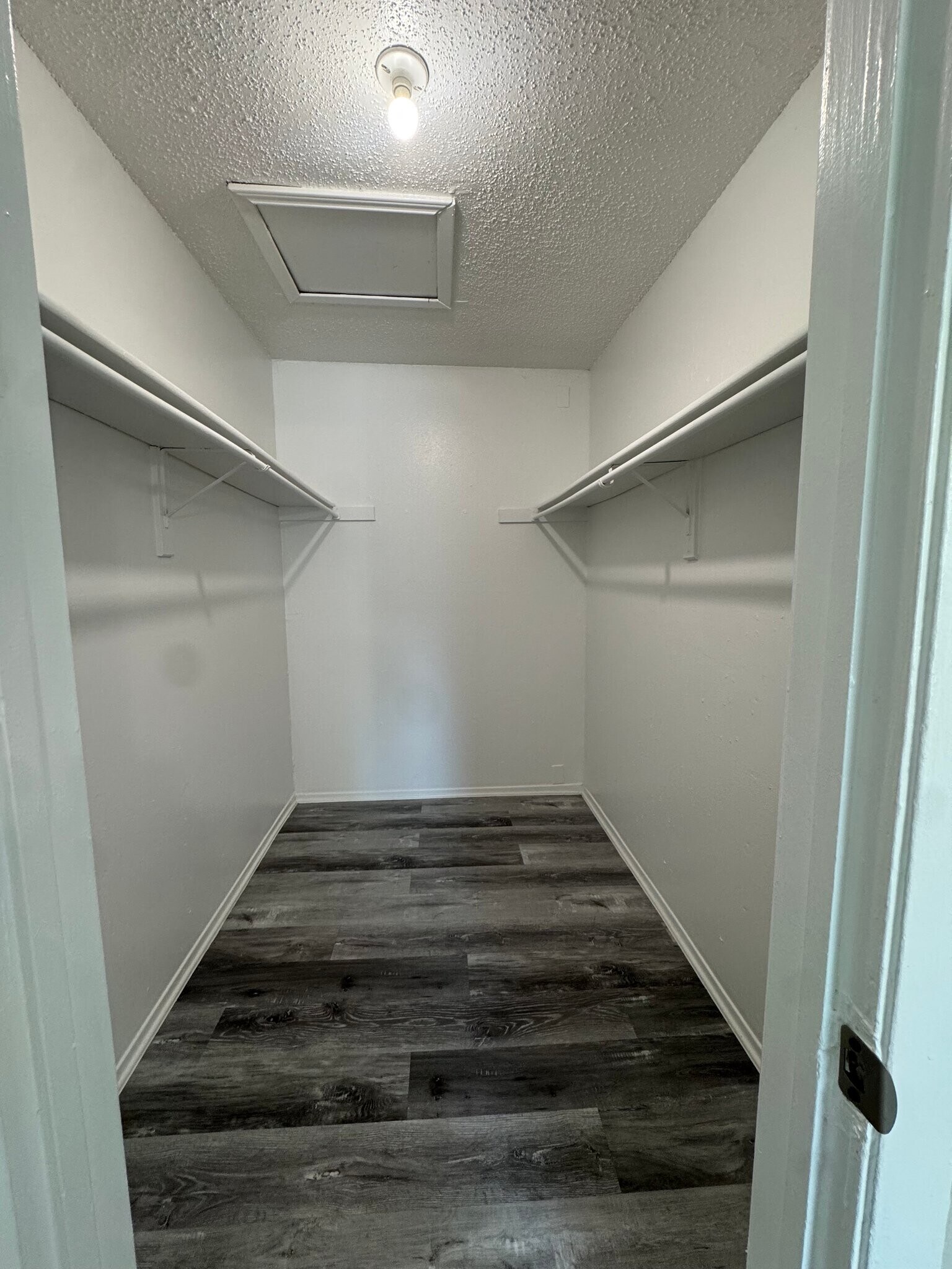 Building Photo - 2010 Estrada Pkwy