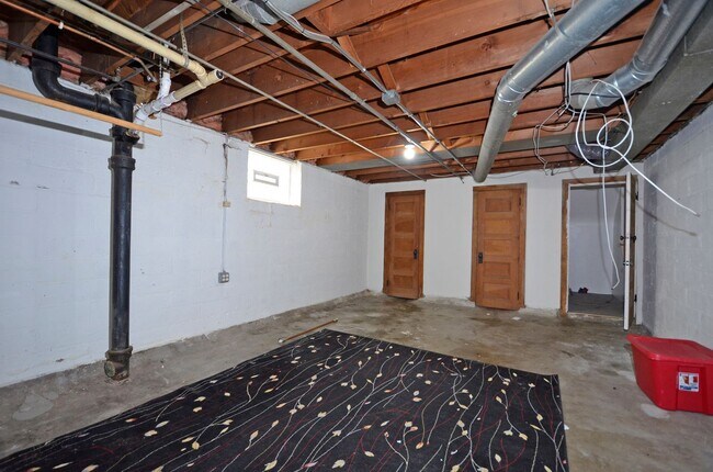 Building Photo - 4329-4331 Thomas ave N - TPO