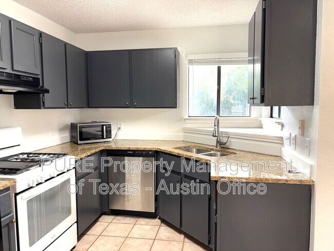 Building Photo - 14413 Tiffer Ln