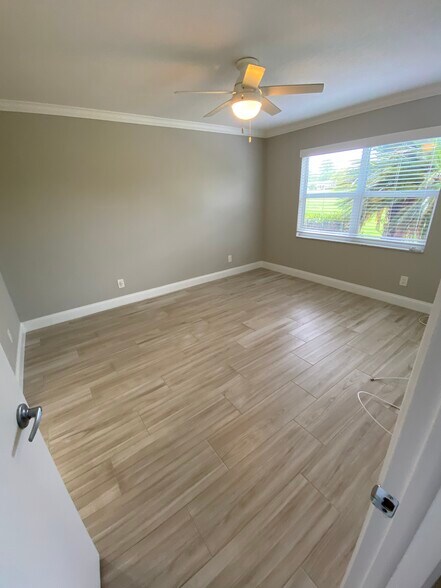 Building Photo - 9619 Midiron Ct