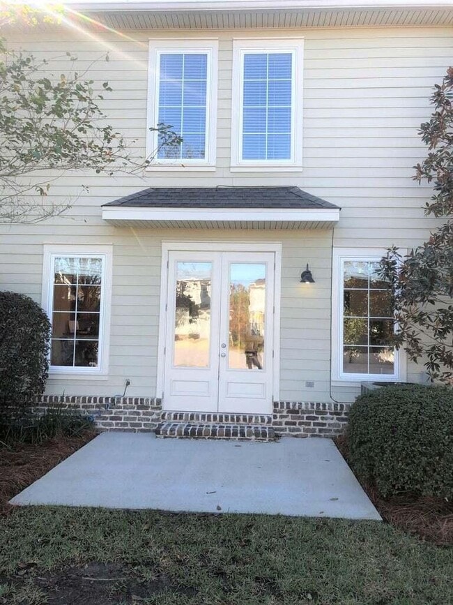 Building Photo - 77 Christian Dr