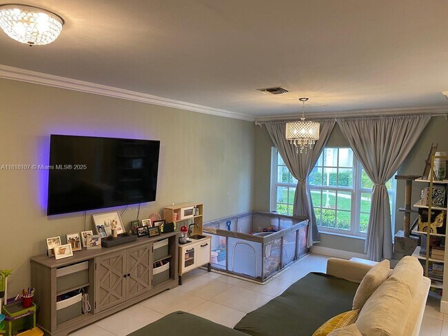 Building Photo - 10931 Jewel Box Ln