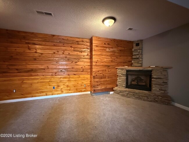 Building Photo - 2009 Sunbeam Rd