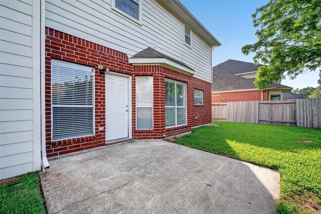 Building Photo - 4539 Springfield Lakes St