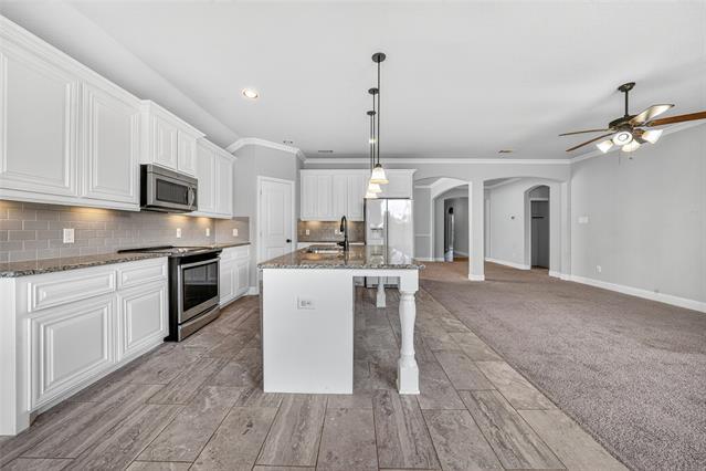 Building Photo - 16617 Dry Creek Blvd