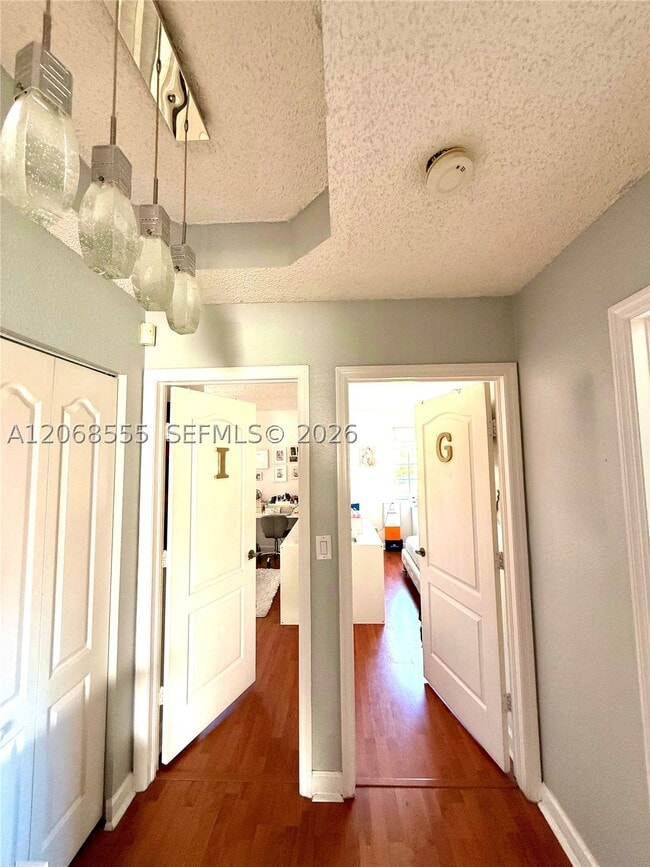 Building Photo - 5042 NW 114th Ct
