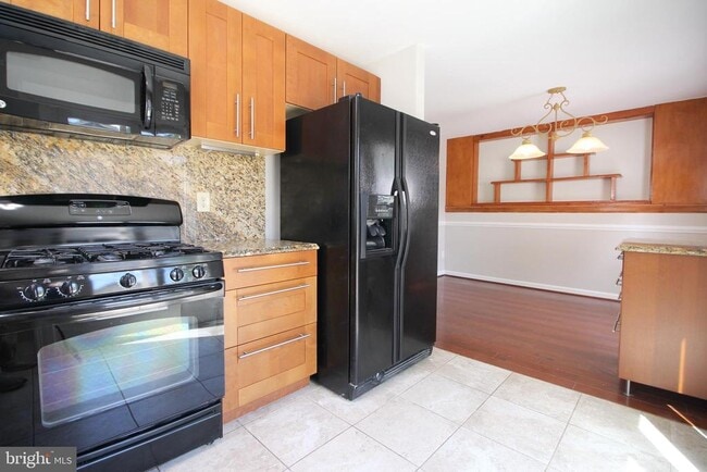 Building Photo - 6215 Gemini Ct