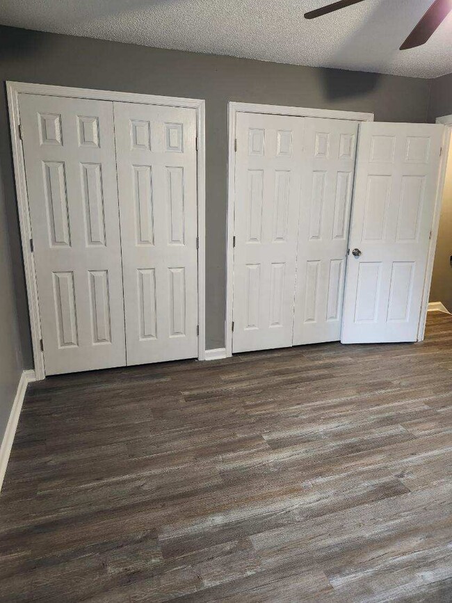 Building Photo - 1121 Morningside Dr