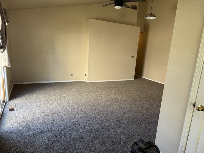 Building Photo - Madison Duplex