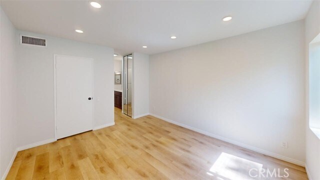 Building Photo - 5460 White Oak Ave