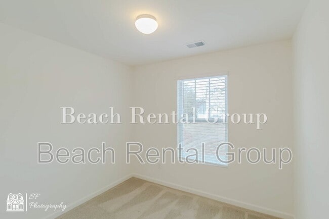 Building Photo - 109 Oxfordshire St