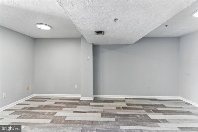 Building Photo - 1065 Jeanett Way