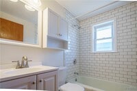 Building Photo - 185 Mead St