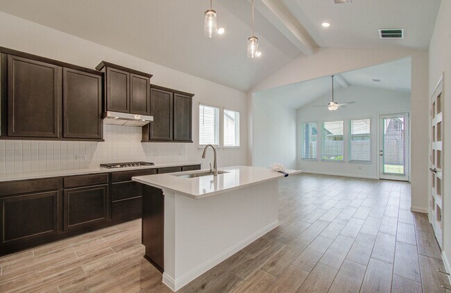 Building Photo - 24811 Harrow Mdw Dr