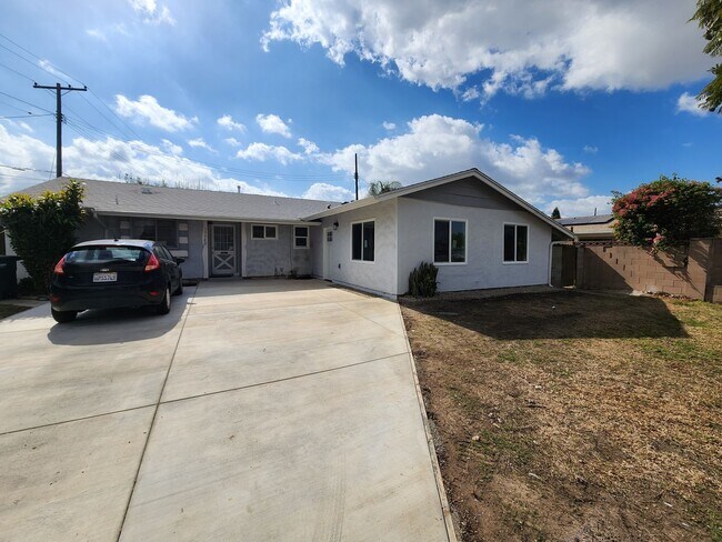 Building Photo - Beatiful Newer 1 Bed, 1 Bath ADU