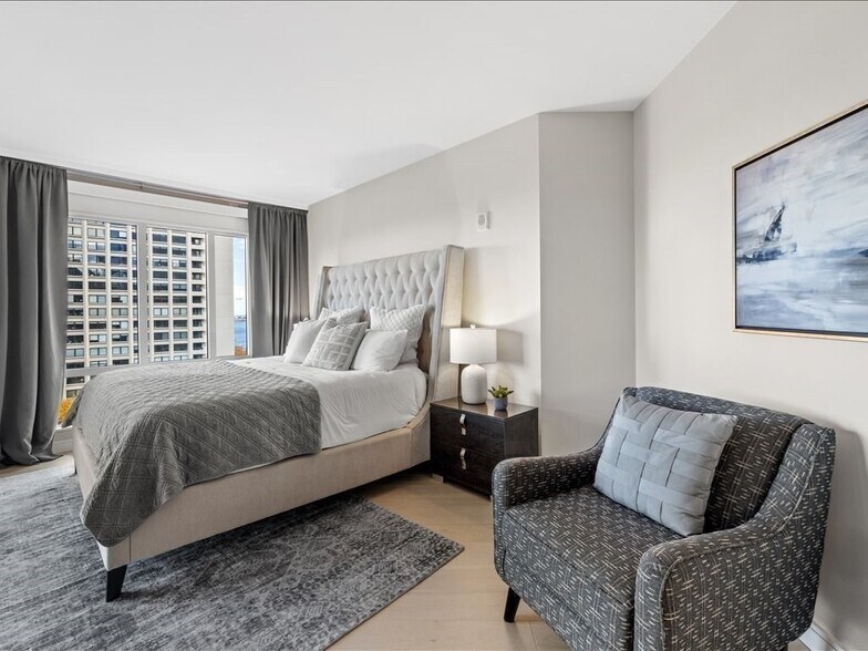 Building Photo - 110 Broad St