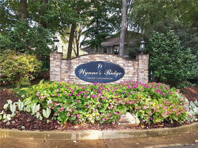 Primary Photo - 602 Wynnes Ridge Cir SE