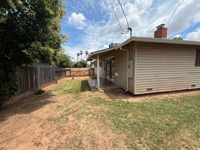 Building Photo - Gorgeous Rancho Cordova Home on Large Corner Lot!