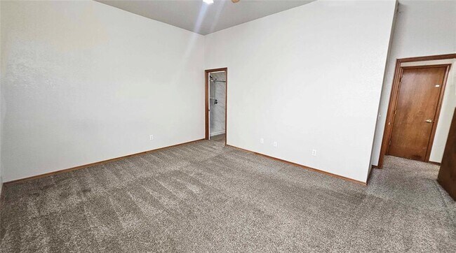 Building Photo - 4117 Gyrfalcon Dr