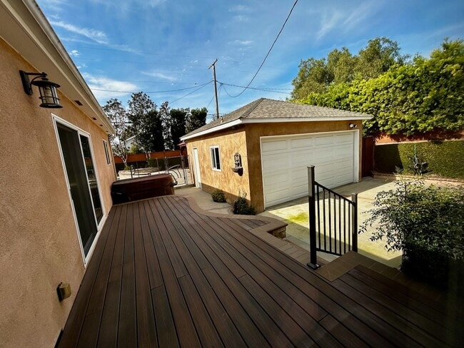 Building Photo - A home that has all the best of California Living!