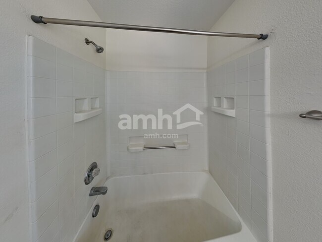 Building Photo - 861 Stagecoach Dr