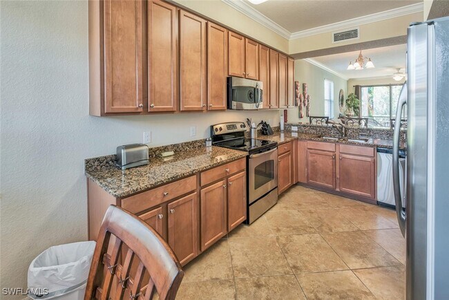 Building Photo - 9715 Acqua Ct
