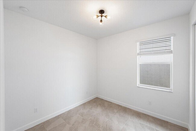 Building Photo - 3527 Angler Dr